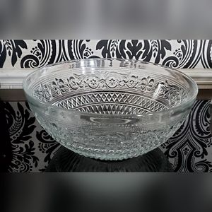 Kig Malaysia 1960s Clear Glass fleur de lis pattern